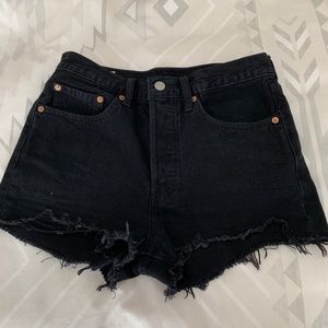 Levi 501 shorts black